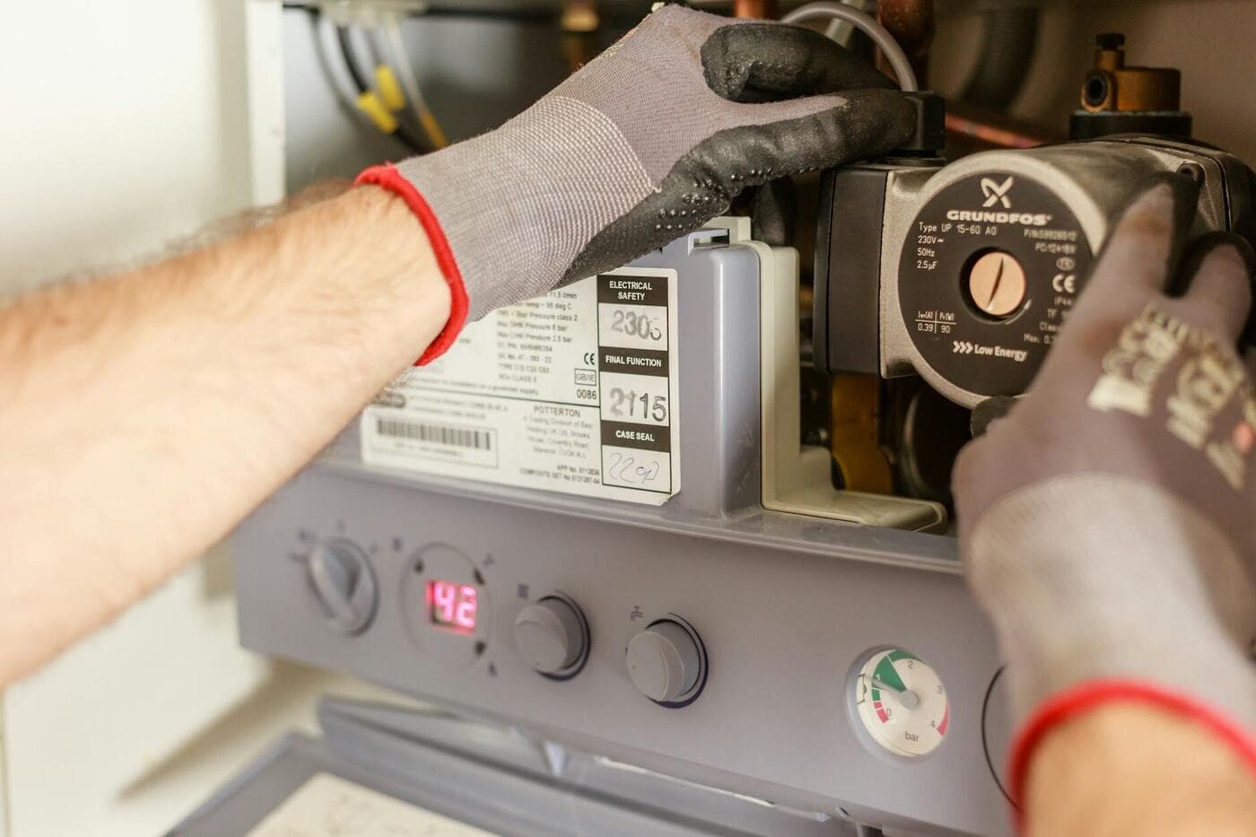 7 Signs Your Furnace Needs Repair (Don't Ignore #4)